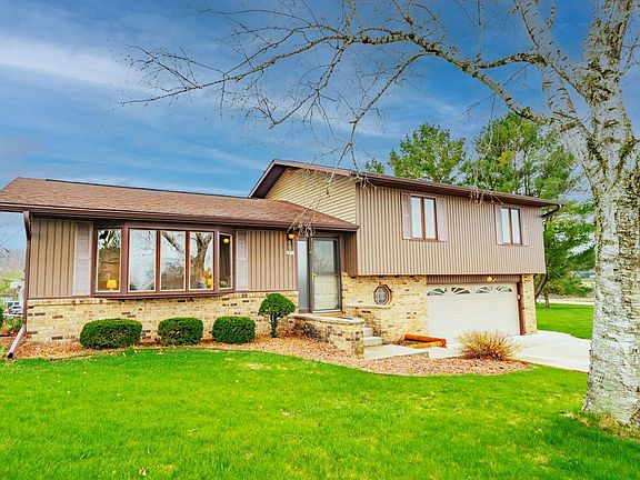 2nd image of 1359 Thorson Ct