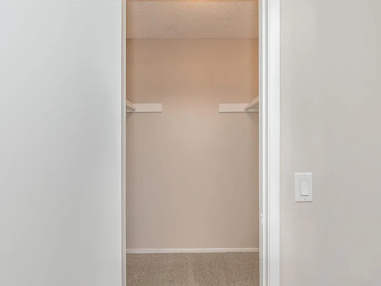 Arbor Court Apartment Homes — Photo 17