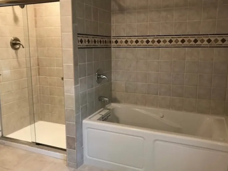 851 Valleymeade Dr SE — Photo 4