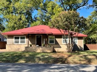 117 E Bond St, Denison, TX 75021