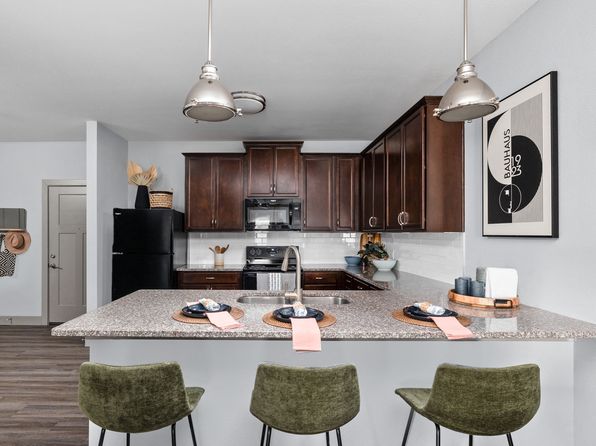 718 E Georgia St #338