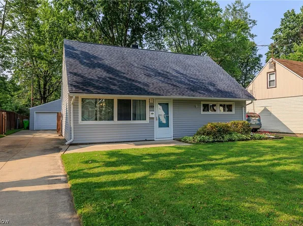 159 Fairpark Dr, Berea, OH 44017