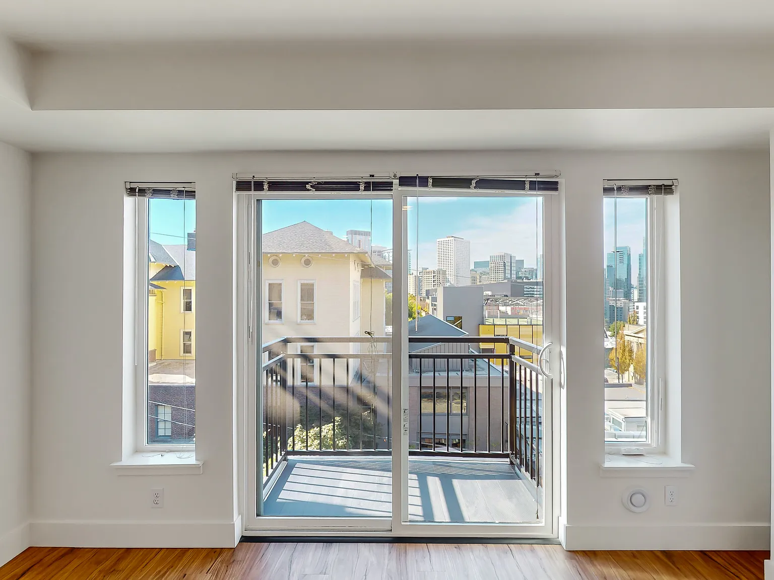 Dunn Motors Apartments — Photo 3