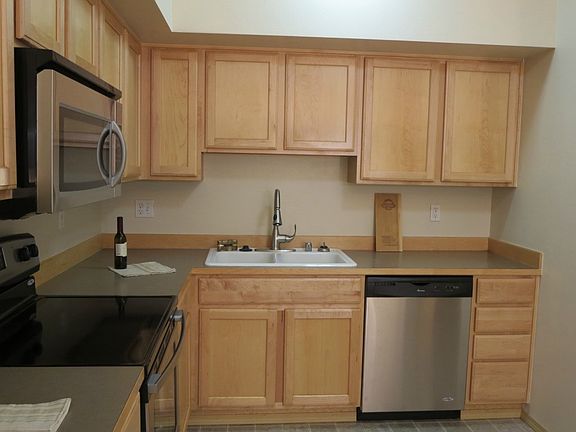 2nd image of 701 Harrington Pl SE Unit 1137