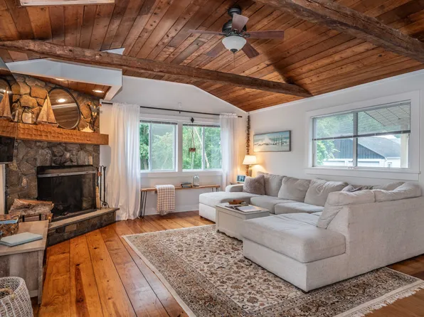 65 Naubuc Avenue, Glastonbury, CT 06033