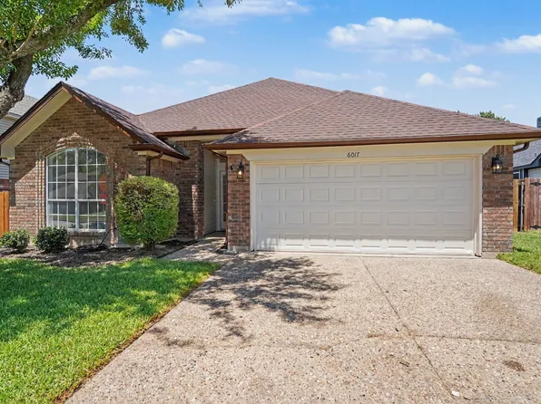 6017 Hilltop Dr, Watauga, TX 76148