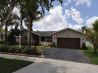 11720 N Island Rd, Cooper City, FL 33026