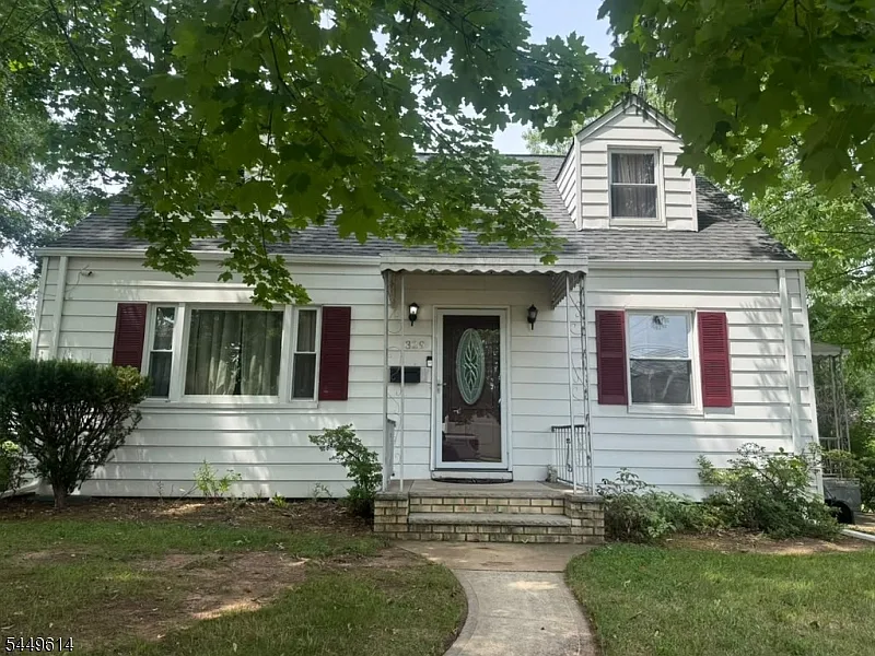 329 Ford Ave
