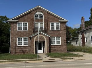 1124 N Main St APT 4, Rockford, IL 61103