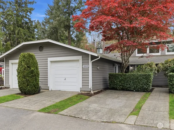 15929 NE 41st Street #8B, Redmond, WA 98052