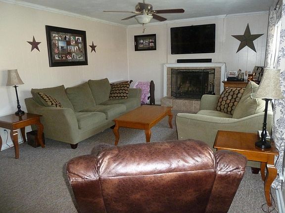 5th image of 158 Highfield Cir