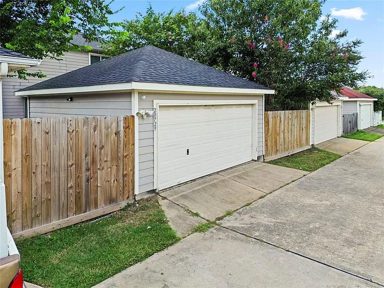 20729 Patriot Park Ln — Photo 28