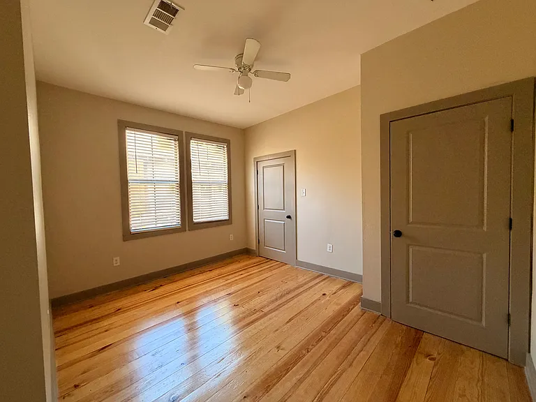 2537 Main St — Photo 7