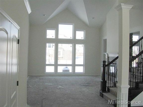 5th image of 6199 Annapolis Dr