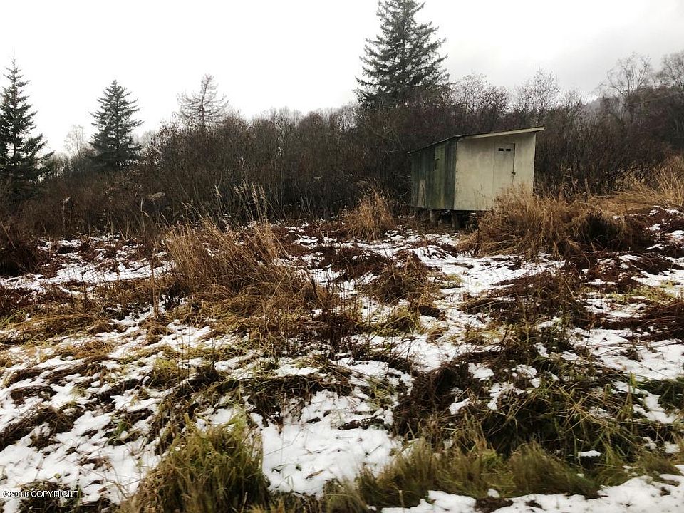 1st image of 2515 Larry Ln