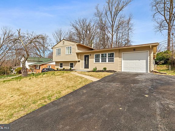 2nd image of 14117 Bauer Dr