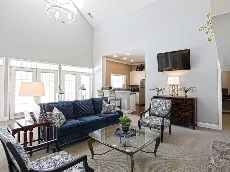 The Berkeley At Southpoint — Photo 16