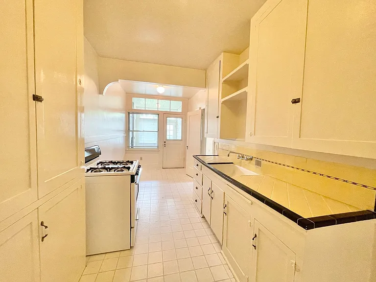 3920 J Street — Photo 10