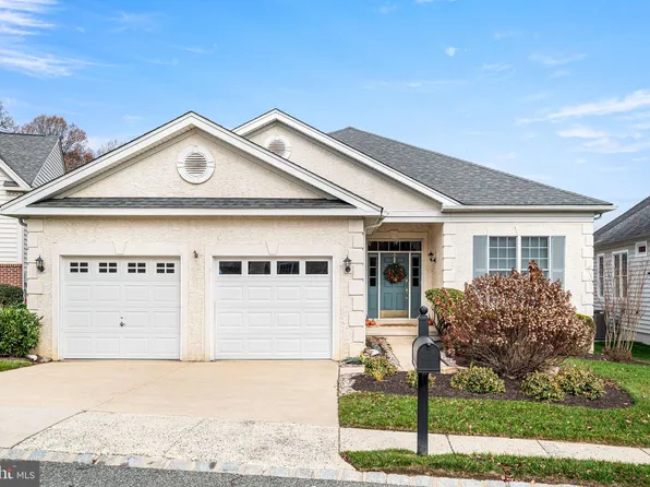 41 Hutton Ln, Garnet Valley, PA 19060