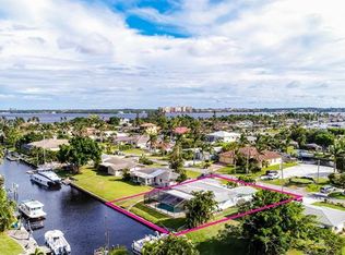 1105 Lincoln Ct, Cape Coral, FL 33904