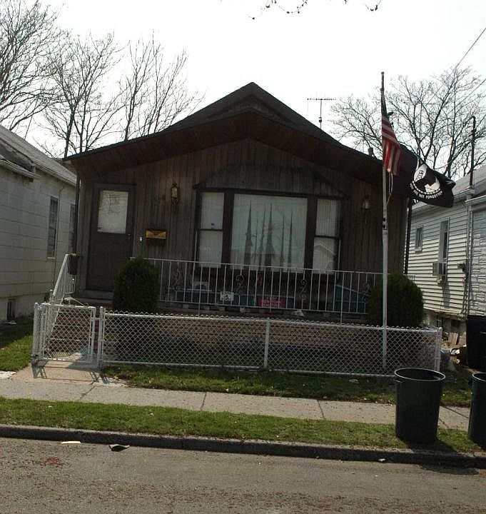 1st image of 1278 E 88th Street