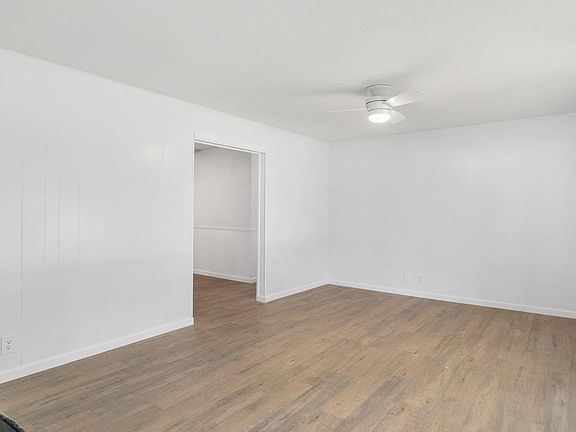 3rd image of 23321 Marydale Dr