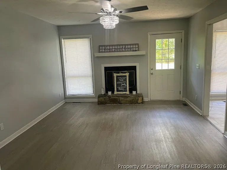 1366 Worstead Dr — Photo 6