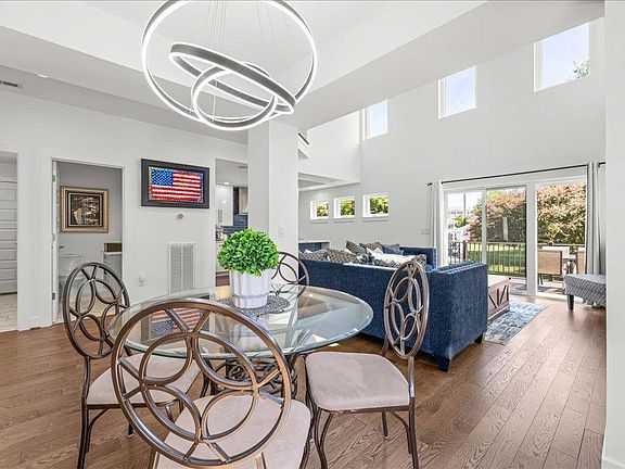 4th image of 19 Brough Ln