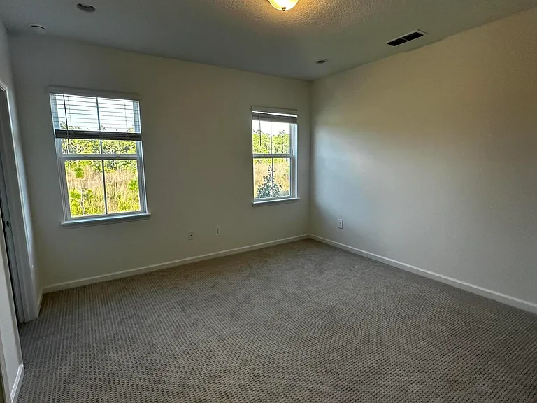 545 Brandon Lakes Dr — Photo 19
