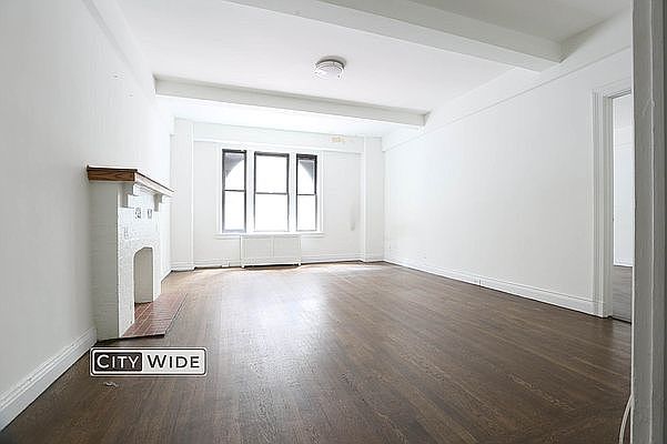 1st image of 145 W 55th St APT 4A