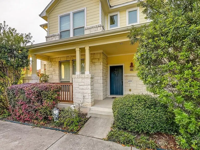4000 Camacho St — Photo 2