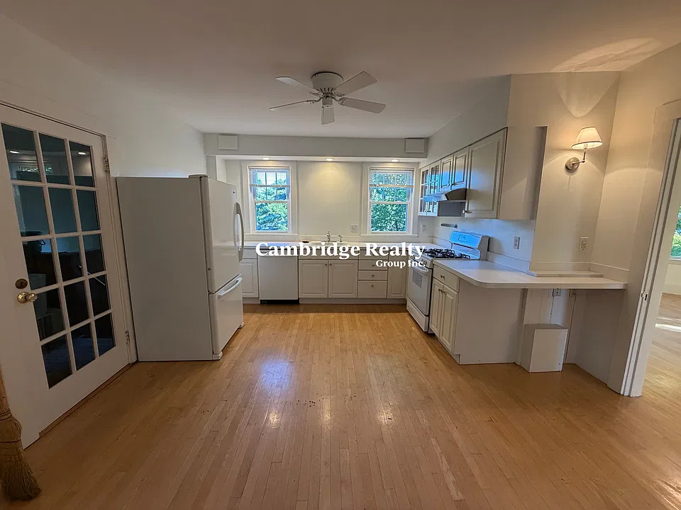 11 Holly Ave #3