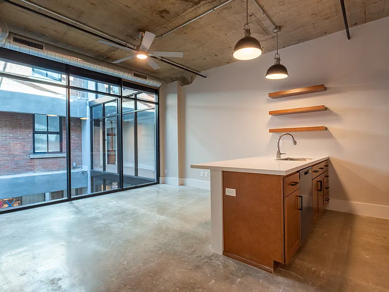 Kretschmer Lofts — Photo 35