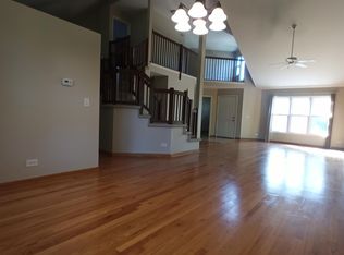 2544 Live Oak Ln, Buffalo Grove, IL 60089