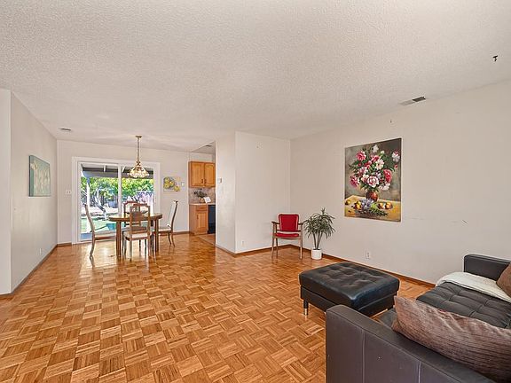 5th image of 3115 Garfield Ave
