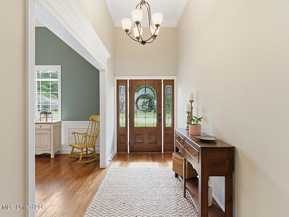 5th image of 104 Cottoncreek Dr