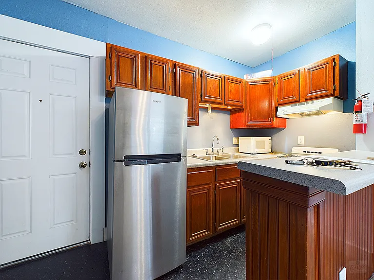 3006 Duval St #3 — Photo 6