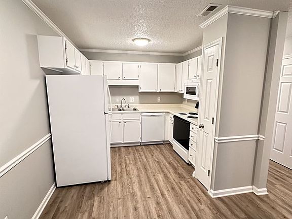 2nd image of 1101 Brookway West Dr #1424