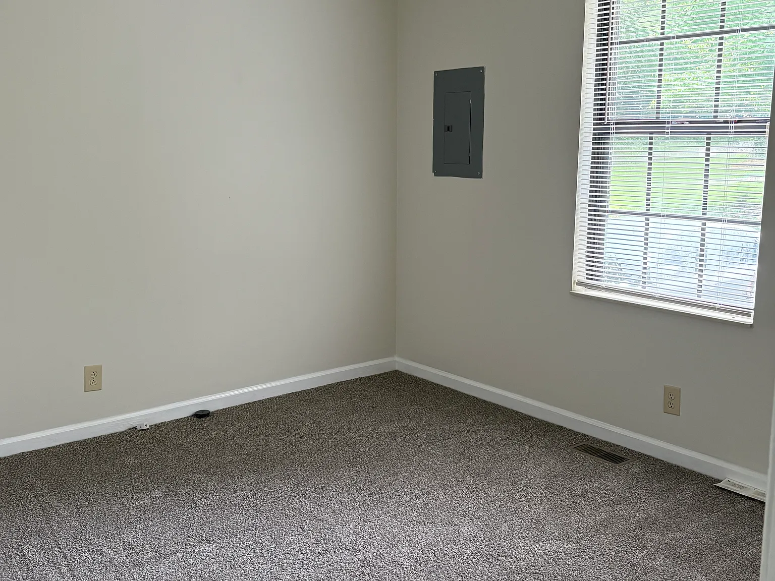 113 W Fork Dr — Photo 3