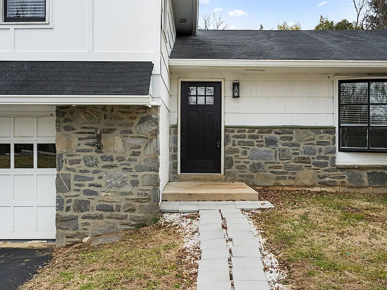 383 Upper Gulph Rd — Photo 3