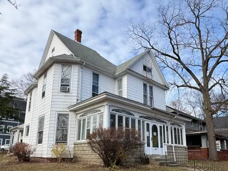 401 N Salisbury St — Photo 1
