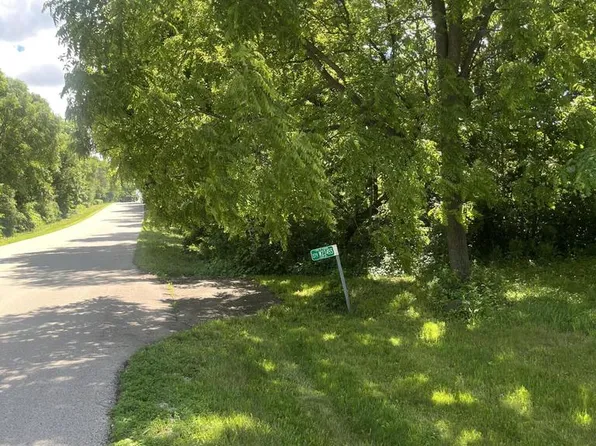 S79W23455 CHERI AVENUE, Big Bend, WI 53103