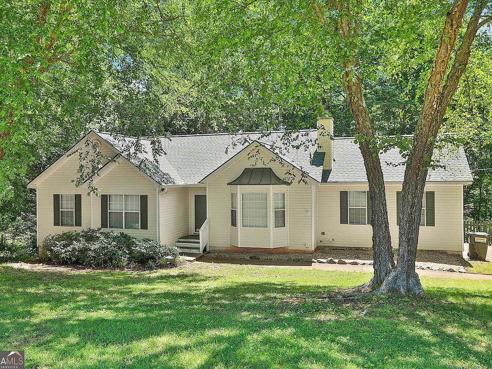 1st image of 79 Brenda Ellen Dr