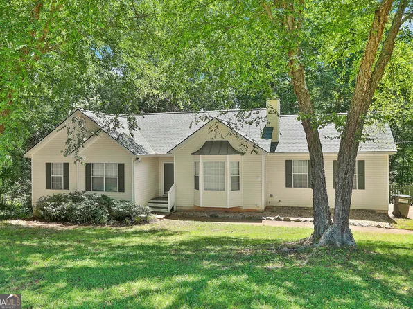79 Brenda Ellen Dr, Newnan, GA 30265