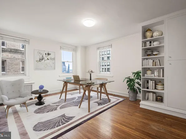 1901 Walnut St #17F, Philadelphia, PA 19103