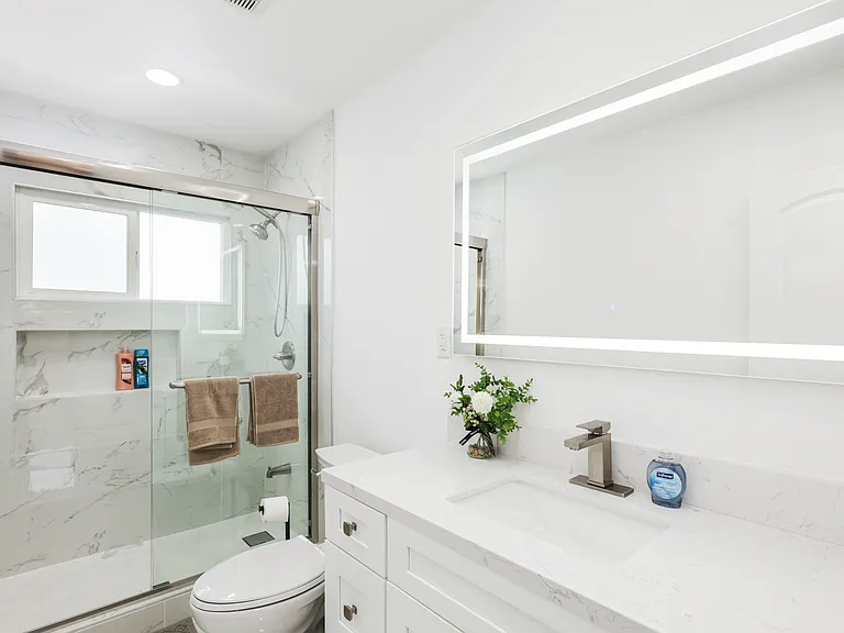 902 Alene Cir #A — Photo 5