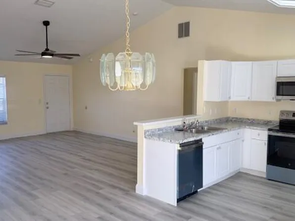 4262 SW Jared St, Port Saint Lucie, FL 34953