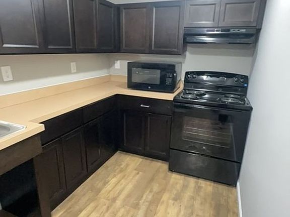 2nd image of 1586 Martha Ct Unit 13