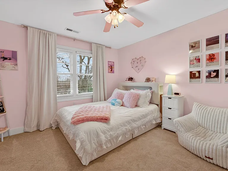 605 W End Cir — Photo 30