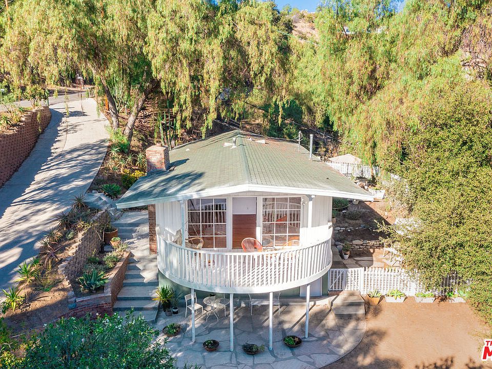 1st image of 1930 Topanga Skyline Dr